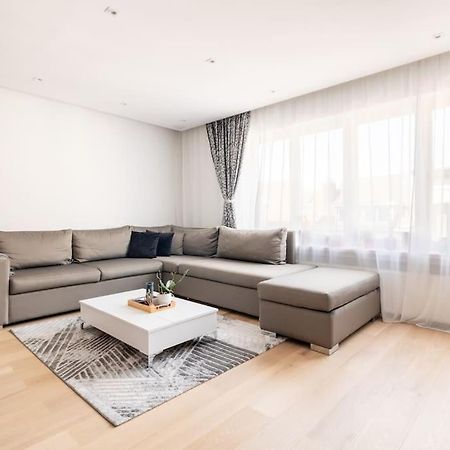 European Heart 2-Bedroom Flat. Βρυξέλλες Εξωτερικό φωτογραφία