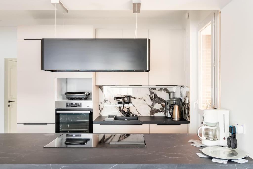 European Heart 2-Bedroom Flat. Βρυξέλλες Εξωτερικό φωτογραφία